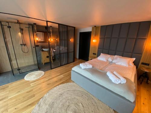 REWA CZTERY PORY ROKU in 雷娃