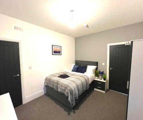 Chantry Suites Room Type - Double Room with Private Bathroom