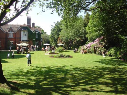Hillscourt - image 8