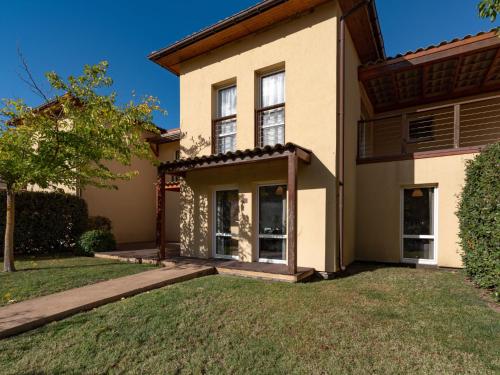 Apartment Residence Marina di Favone- T3- 4-6 pers-2 by Interhome in Conca