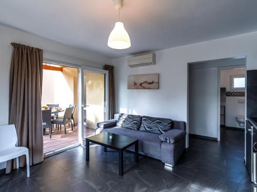 Apartment Residence Marina di Favone- T3- 4-6 pers-2 by Interhome in Conca