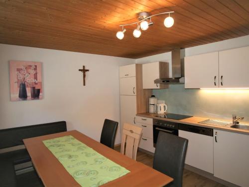  Apartment Unterflöber-3 by Interhome in Großhartberg