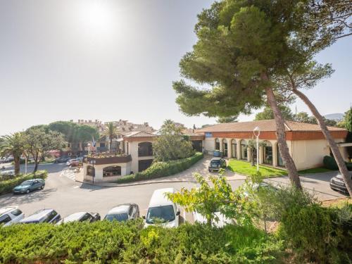 Apartment La Résidence Timothée by Interhome - Location saisonnière - Fréjus