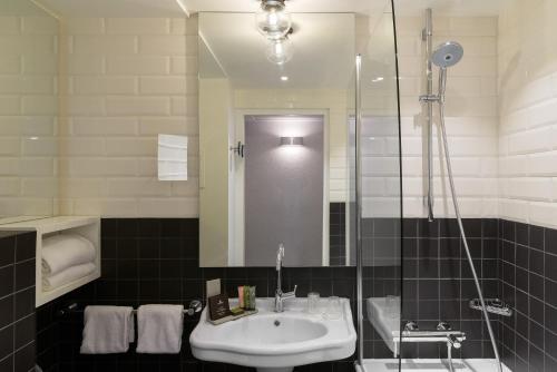 Hotel 34B - Astotel - image 2