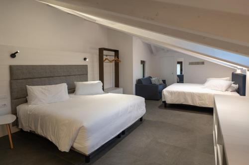 Boutique Hotel Touring - image 3