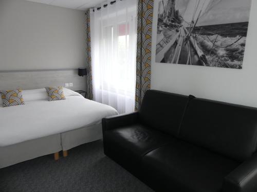 Logis REX HOTEL Lorient - image 5