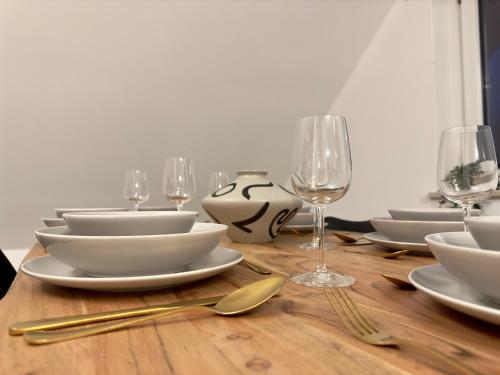 Food and beverages, KUELhome - Moderne Wohnung mit Kuche & Parkplatz Ausblick auf den bayerischen Wald in Plattling