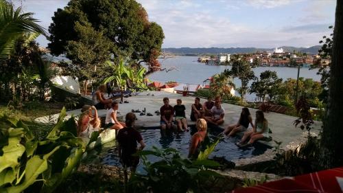 Instalaciones, Zapote Tree Inn in Flores