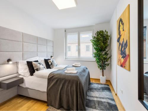 SKY9 Penthouse Apartments - image 14