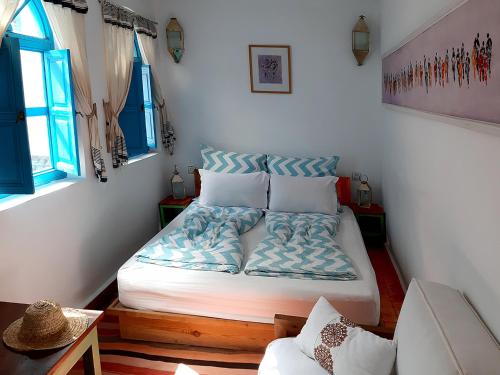 room detail thumbnail 1