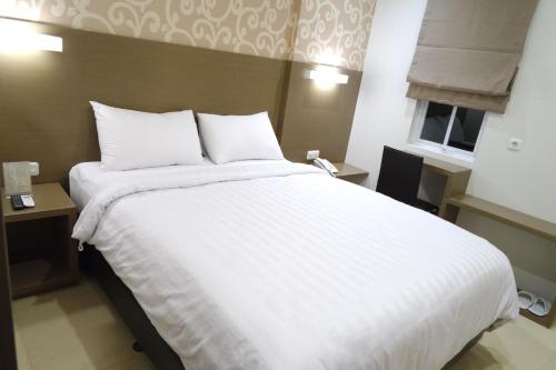Yokotel Hotel Room Type - Superior Double Room