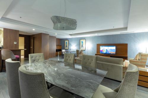 AZ Hotels Grand Oran in Es Senia