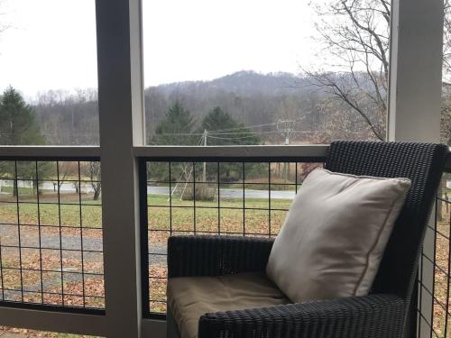 Sawmill Cottage near Shenandoah NP Old Rag and White Oak Canyon in Бостон