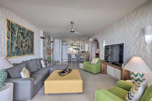 Puerto Vallarta Condo with Pool - Walk to La Playa!