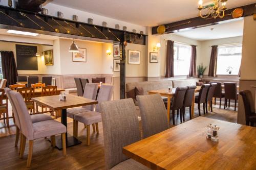 Horse and Hound Country Inn in Bowness