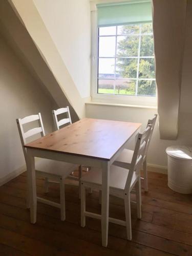 Picture of Grove Farm Old Granary, 1St Floor Loft Apartment, Includes Continental Breakfast