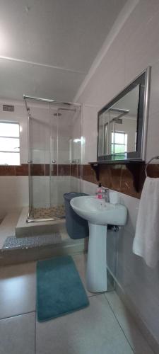 Bathroom, Mdzimba Mountain Lodge in Ezulwini
