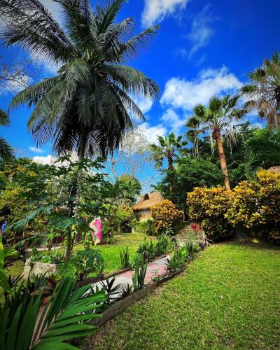 Villa Santuario Lake front Oasis