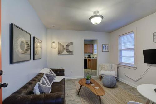 Walk to your Own Gated Retreat from Midtowns Best in Memphis, USA