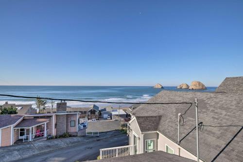 Exquisite Oceanside House with Pacific Views and Deck!