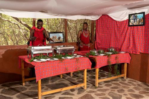 Olkinyei Mara Tented Camp