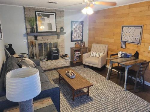 Wilmington Family Vacation Home in 默特爾格羅夫