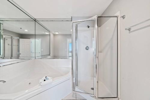Lighthouse Condominiums by Bender Vacation Rentals – Gulf Shores, AL