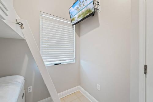 Lighthouse Condominiums by Bender Vacation Rentals – Gulf Shores, AL
