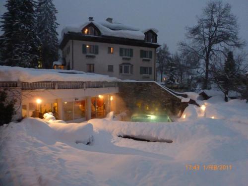 Hotel Cresta - image 10