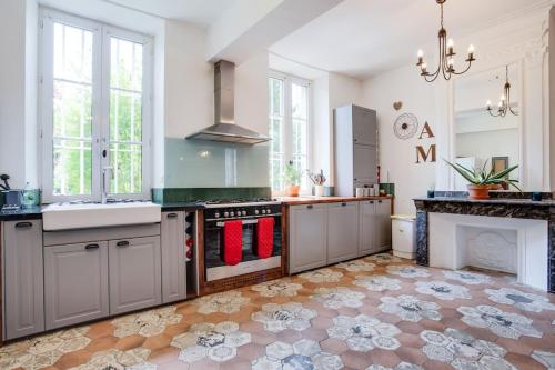 Le Manoir d'Amiel a secret 16 bedroom garden oasis for groups up to 30 in Villegailhenc