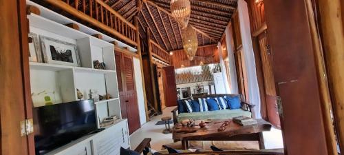 Trancoso Jungle Lodge – Trancoso, OH