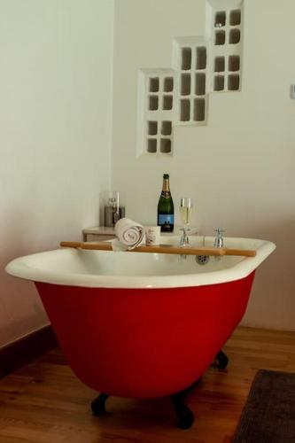 Le Manoir d'Amiel a secret 16 bedroom garden oasis for groups up to 30 in Villegailhenc