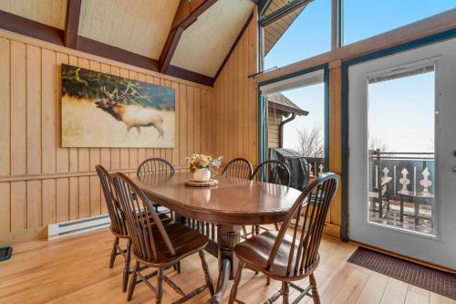West Wind, Beech Mountain (photo 8)