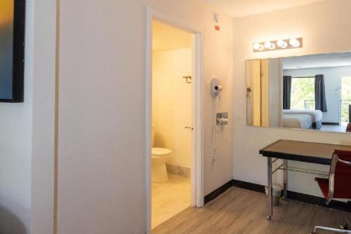 Extended Stay Memphis - image 14