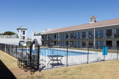 Extended Stay Memphis - image 12