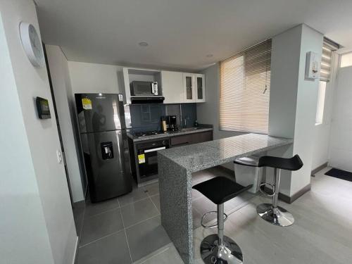 Apartamento amoblado, Edificio Avanzzare T1-502 in South (Residential-Industrial Area)