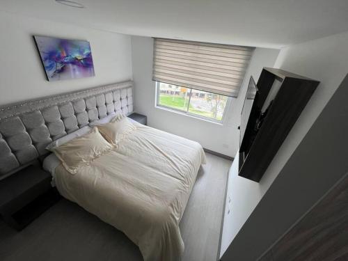 Apartamento amoblado, Edificio Avanzzare T1-502 in South (Residential-Industrial Area)