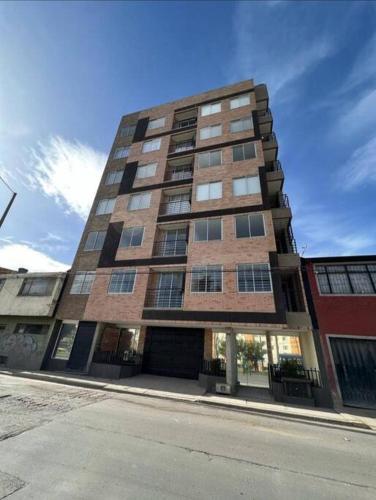 Apartamento amoblado, Edificio Avanzzare T1-502 in South (Residential-Industrial Area)