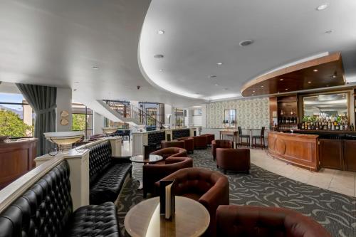 Bar/ Salón, Millennium Hotel Queenstown in Queenstown