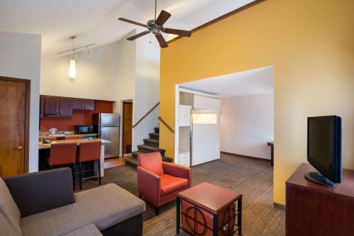 Suite with Two Queen Beds and Sofa Bed