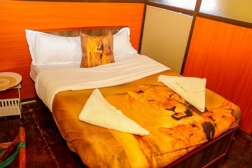 Amanya 2-Bed Lioness Family Tent in Amboseli