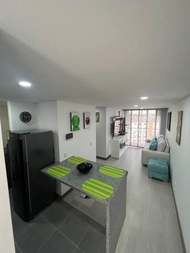 Apartaestudio amoblado, Edificio Avanzzare T1-501 - Embalse Del Muña