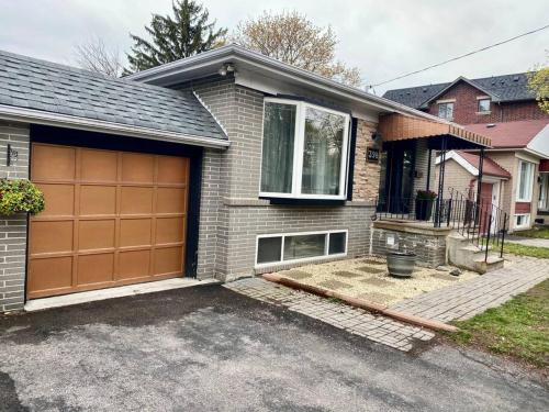 Cosy 5 Bedrooms House in Hearth of Richmond Hill