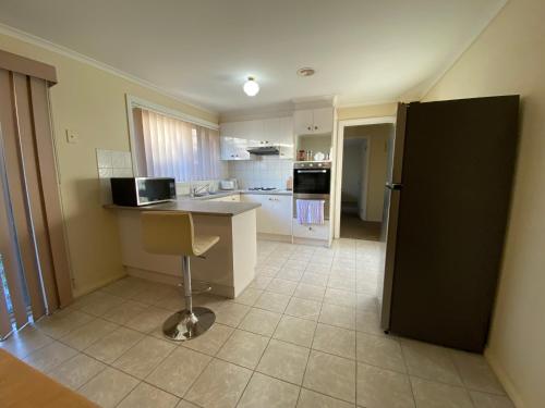 廚房, 4 Beds-Whole House-U2-9 Dennis Street-Reservoir in 瑞斯維爾