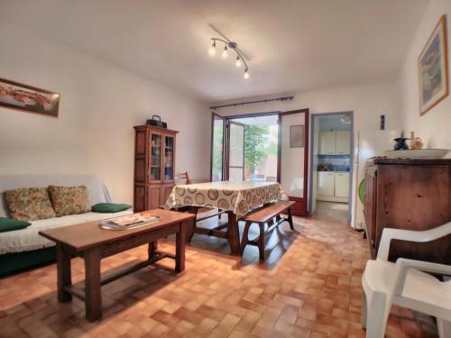 Appartement Saintes-Maries-de-la-Mer, 2 pièces, 4 personnes - FR-1-475-25 - Location saisonnière - Saintes-Maries-de-la-Mer