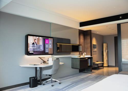 Crowne Plaza Xiamen Jimei Seaview by IHG-Free Mini Bar