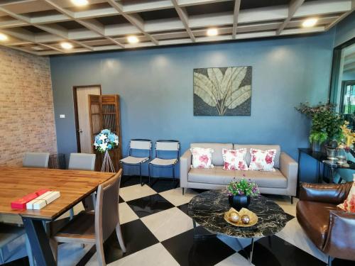 Premier Luxe Hotel โรงแรมพรีเมียร์ลักซ์ - 공용 라운지/TV 시청 구역