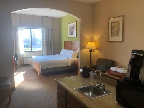 Holiday Inn Express Hotel & Suites Howell by IHG Holiday Inn Express Hotel & Suites Howell by IHG