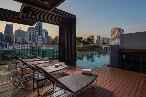 アデルフィ フォーティーナイン