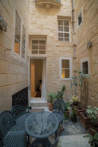 HT1- Heritage Treasure by Vallettastay - image 5